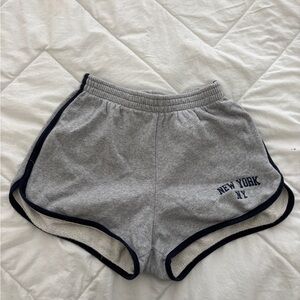 Grey bandy shorts